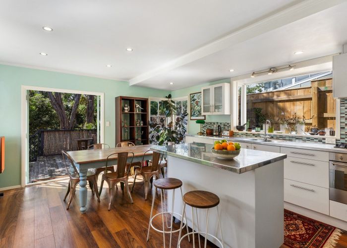  at 42 Poplar Avenue, Raumati South, Kapiti Coast, Wellington