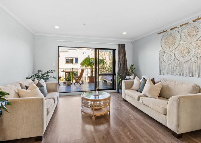  at 2B/168 Mokoia Road, Chatswood, North Shore City, Auckland