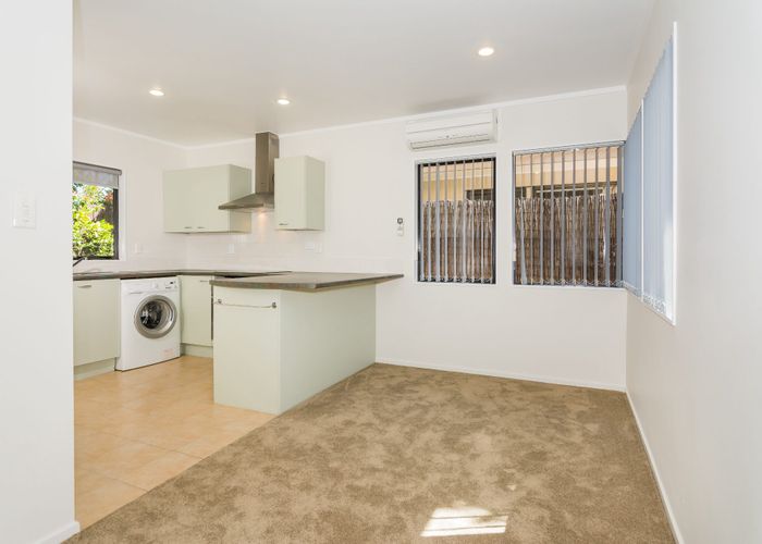  at 3/19 Roanoke Way, Albany, North Shore City, Auckland