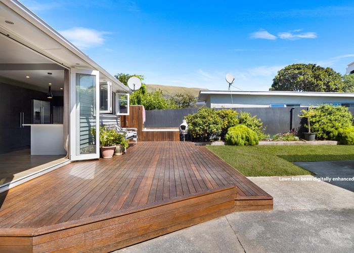  at 8 Whitfield Street, Sumner, Christchurch City, Canterbury