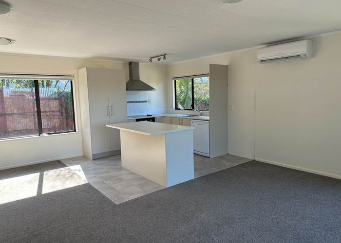  at 7 Amery Place, West Harbour, Waitakere City, Auckland