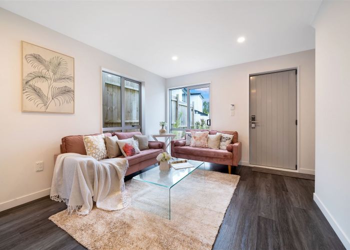 at 70C Connell Street, Blockhouse Bay, Auckland