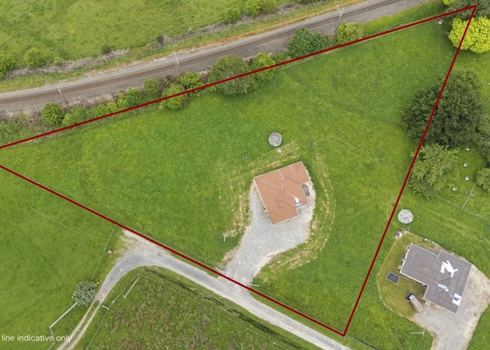  at 16 Gordon Terrace, Hunterville, Hunterville