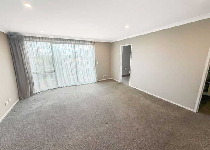  at 8b Kerswill Place, Pakuranga, Manukau City, Auckland