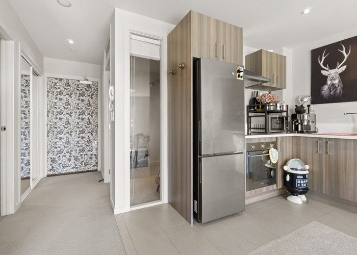  at 103/3 Rose Garden Lane, Albany, North Shore City, Auckland