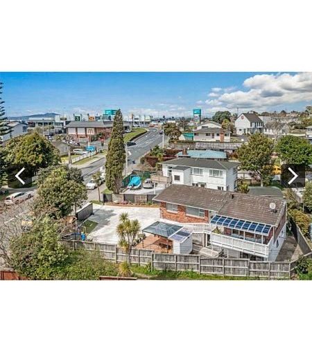  at 20A Kaipatiki Road, Glenfield, North Shore City, Auckland