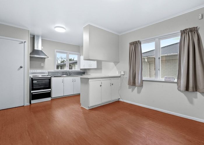  at 24 Sheehan Avenue, Papakura, Papakura, Auckland
