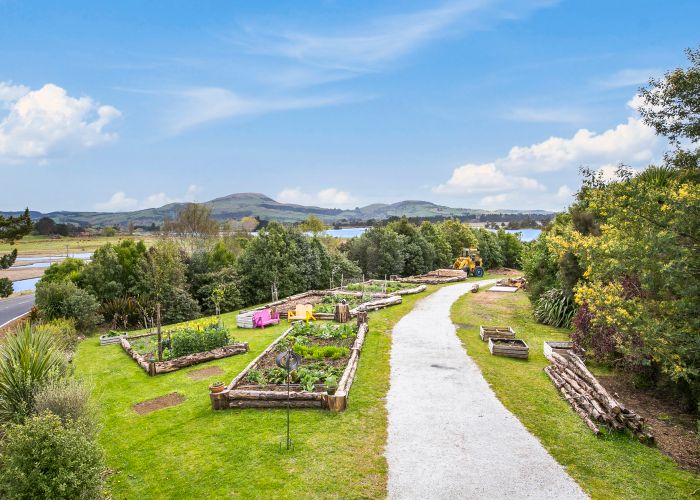  at 1442 Coast Road, Karitane