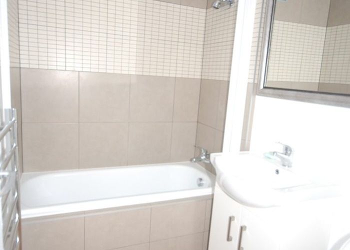  at 2/58 Mountain Road, Epsom, Auckland