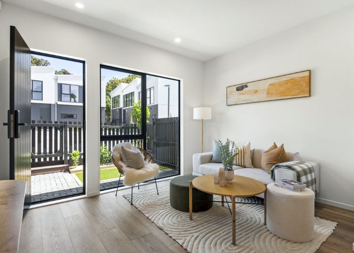  at 16 Handley Avenue, Narrow Neck, North Shore City, Auckland