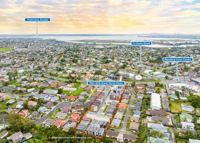  at 33 Raupeti Lane, Henderson, Waitakere City, Auckland