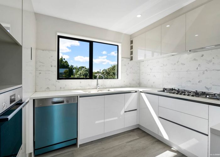  at 20A Sylvan Crescent, Te Atatu South, Auckland