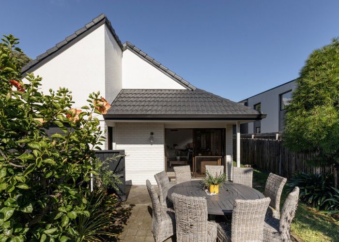  at 44 Te Ngaio Road, Mount Maunganui, Tauranga, Bay Of Plenty