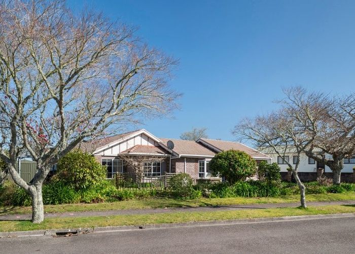  at 2 Kirk Lane, Owhata, Rotorua