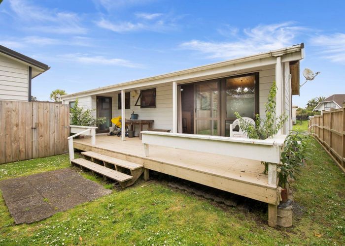  at 5 Pinehurst Place, Wattle Downs, Manukau City, Auckland