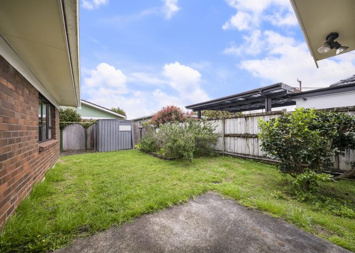  at 2/377 Blockhouse Bay Road, Blockhouse Bay, Auckland City, Auckland