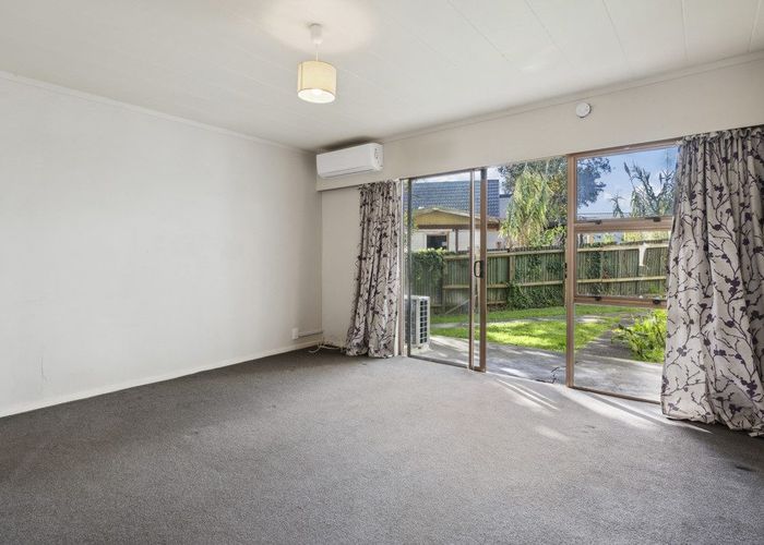  at 2/31 Blease Street, New Lynn, Waitakere City, Auckland