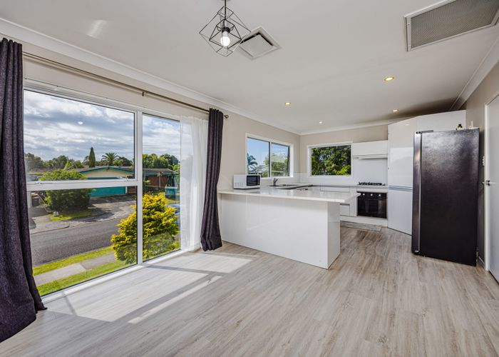  at 4 Tupaki Place, Pakuranga Heights, Manukau City, Auckland