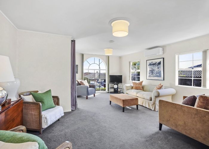  at 6a Somerton Rise, Henderson, Waitakere City, Auckland