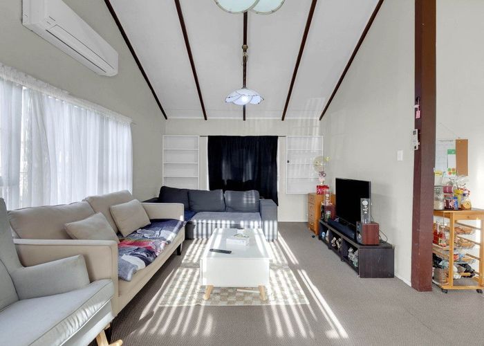  at 11 Hibiscus Avenue, Hamilton Lake, Hamilton, Waikato