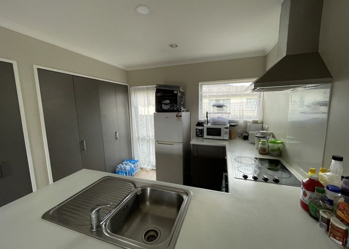  at 2/35 Earlsworth Road, Mangere East, Manukau City, Auckland