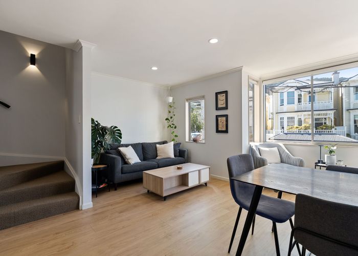  at 2/15 Roxburgh Street, Mount Victoria, Wellington, Wellington