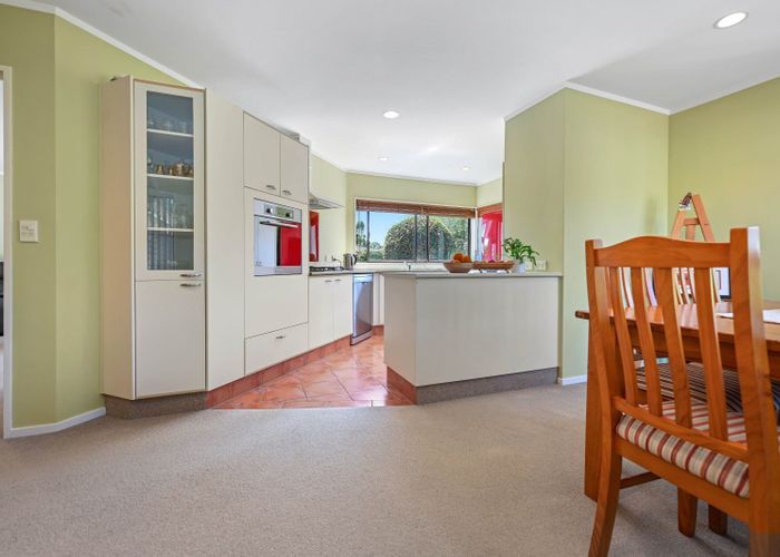  at 42 Western Heights Drive, Western Heights, Hamilton