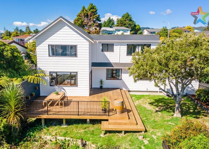  at 186 Holborn Drive, Stokes Valley, Lower Hutt