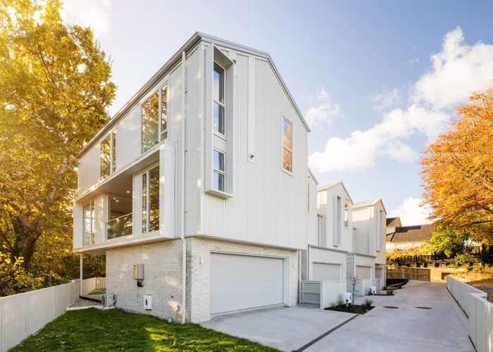  at 3/2 Woodstock Road, Fairfield, Hamilton, Waikato