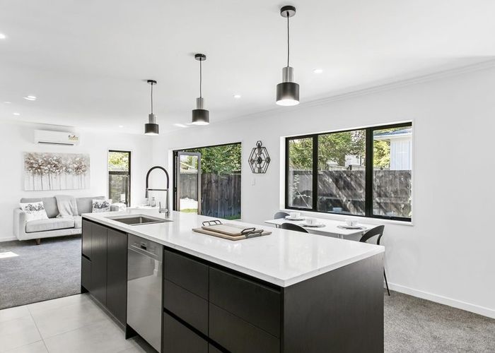  at 99a Gloucester Rd, Manurewa, Manukau City, Auckland