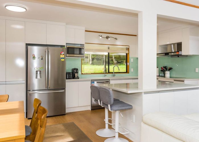  at 1/73 Glencoe Road, Browns Bay, Auckland