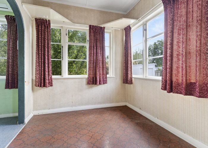  at 33 Masters Crescent, Masterton