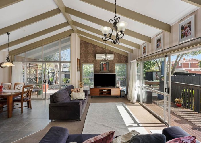  at 71 Meadway, Sunnyhills, Manukau City, Auckland