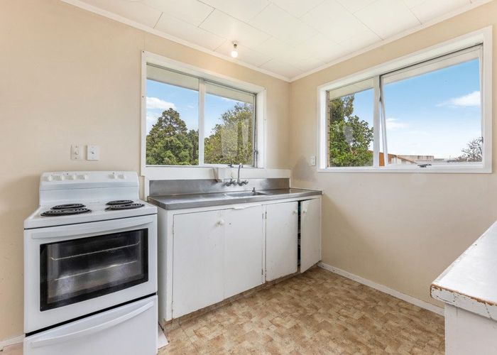  at 18B Lidcombe Place, Avondale, Auckland