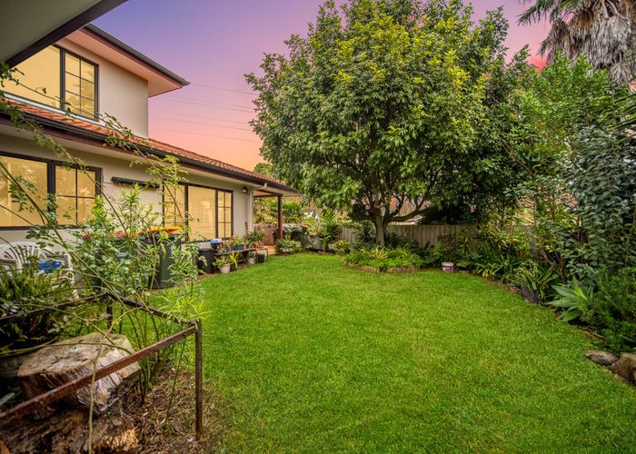  at 30 Lenore Road, Favona, Auckland