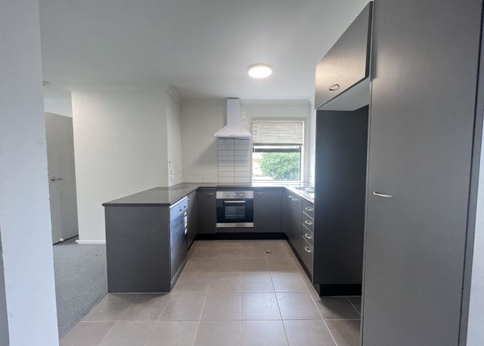  at 1/172 McLeod Road, Te Atatu South, Waitakere City, Auckland