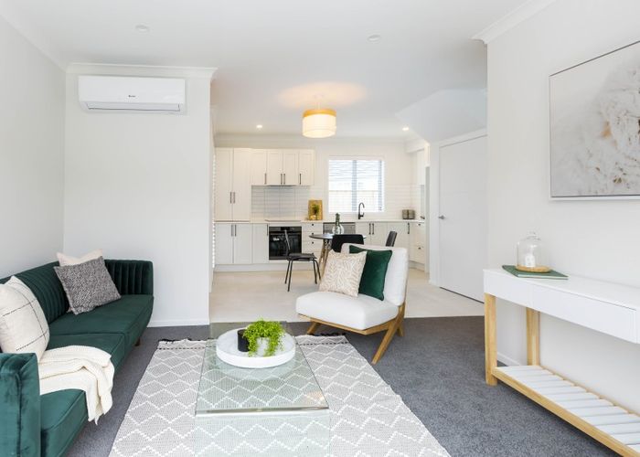  at 44C Pine Avenue, Upper Hutt Central, Upper Hutt