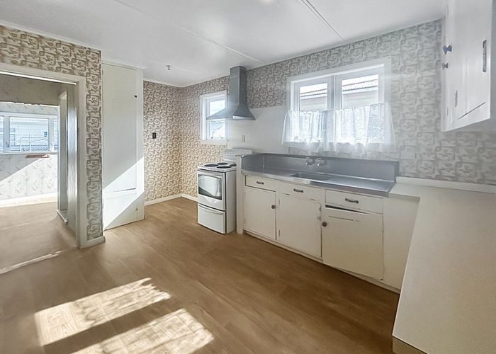  at 83 Featherston Street, Takaro, Palmerston North, Manawatu / Whanganui