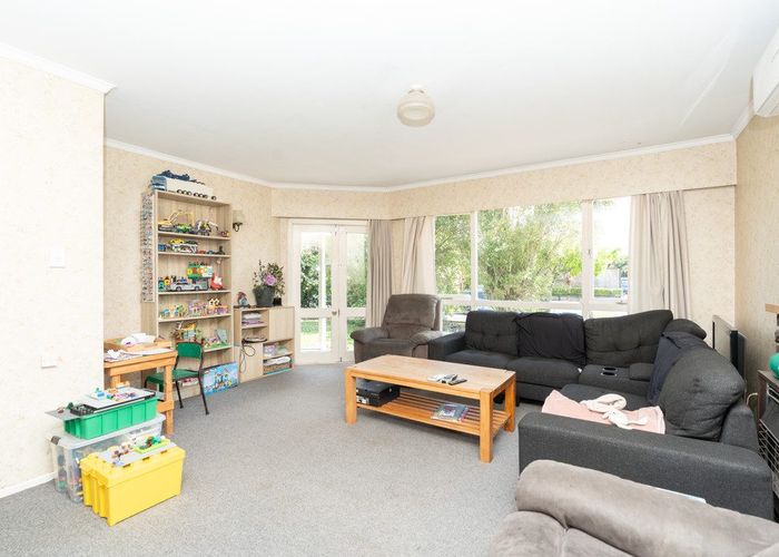  at 24 Southsea Crescent, Silverdale, Hamilton