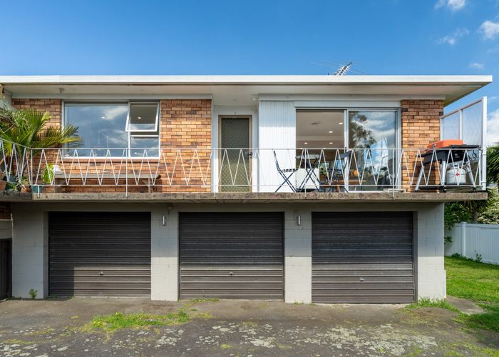  at 3/2 Peary Rd, Mount Eden, Auckland City, Auckland
