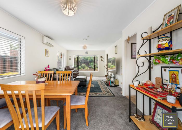  at 2/16 Wood Street, Papakura, Papakura, Auckland