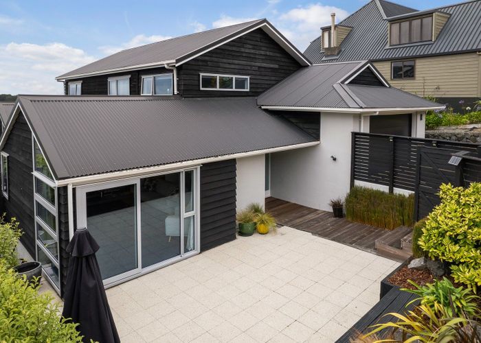  at 15 Satara Crescent, Khandallah, Wellington