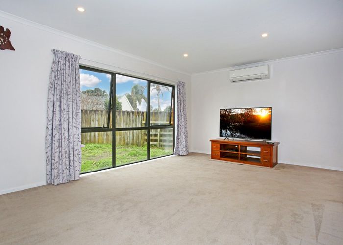  at 112 Longford Park Drive, Takanini, Auckland
