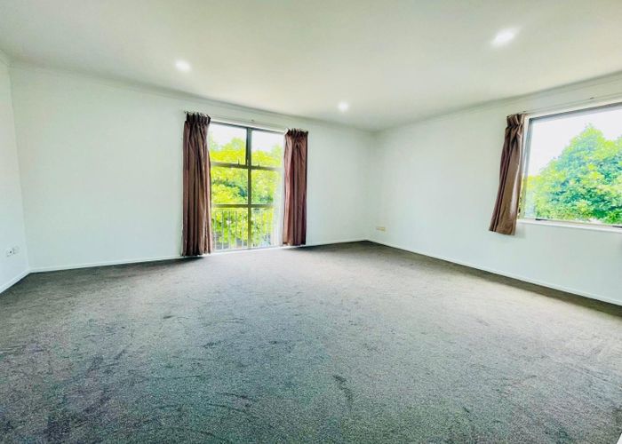  at 2 Reins Road, Takanini, Papakura, Auckland