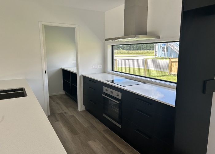  at 1 Kakariki Crescent, Carterton