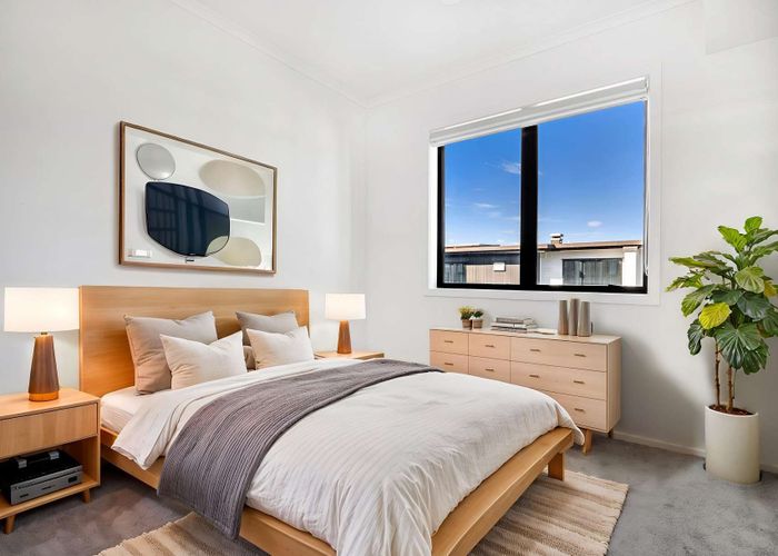  at 17/11 Carlos Drive, Flat Bush, Manukau City, Auckland