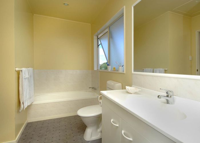  at 29b Park Road, Glenfield, North Shore City, Auckland