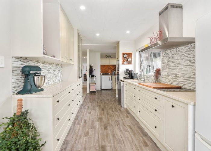  at 10 John Road, Fairy Springs, Rotorua