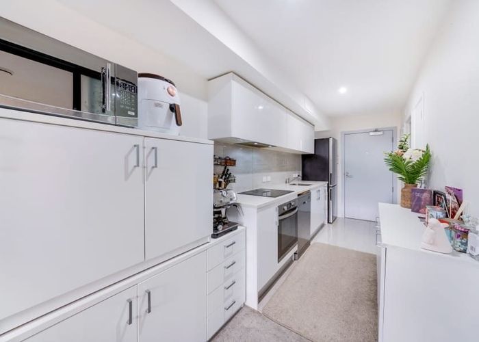  at 8/103 Grey Avenue, Mangere East, Manukau City, Auckland