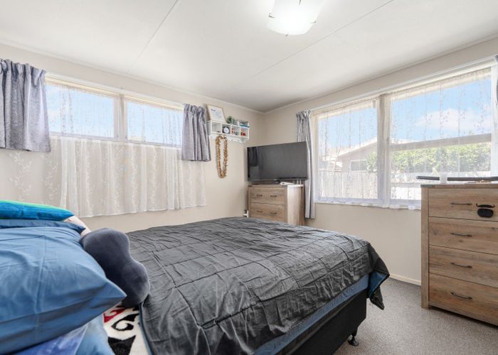  at 19 Halswell Crescent, Westbrook, Palmerston North, Manawatu / Whanganui